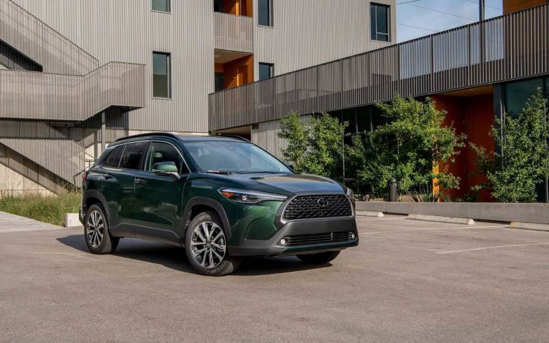 2022 TOYOTA COROLLA CROSS XLE REVIEWS visual data 5